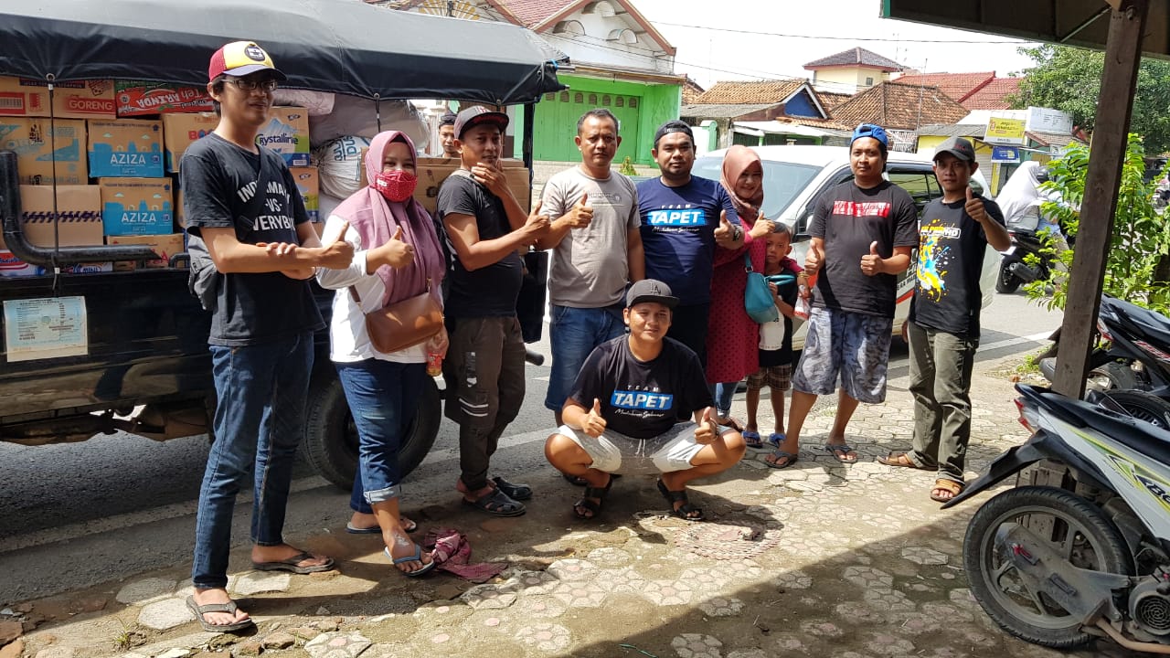 Komunitas Youtuber Salurkan Bantuan untuk Korban Banjir Indramayu