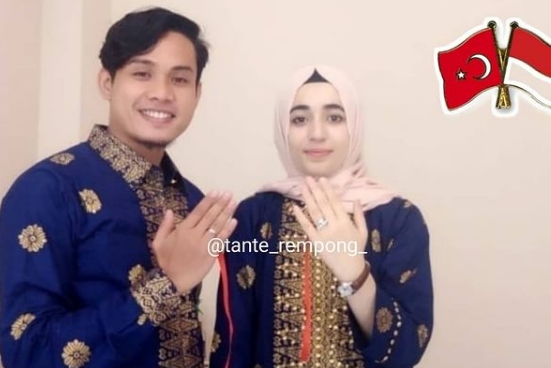 Demi Cinta, Pria Jambi Ini Terbang ke Turki Lamar Kekasihnya