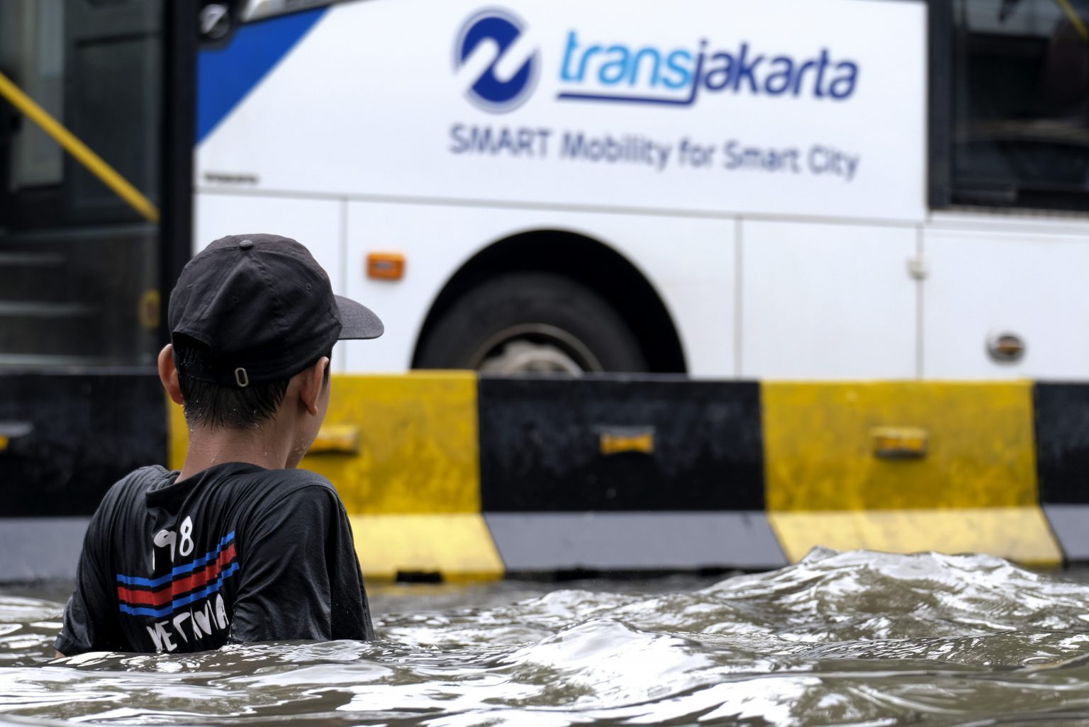 Selain Jakarta, BMKG Minta 15 Daerah Waspada Banjir Hari Minggu Ini