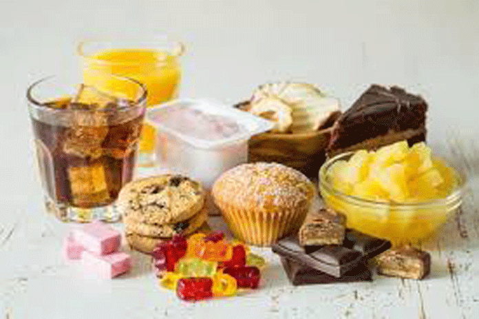 Bener Gak Sih, Hobi Makan Manis Bikin Diabetes?