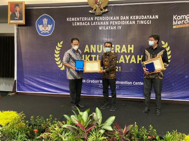 STMIK IKMI Cirebon Raih Penghargaan LLDIKTI Wilayah IV
