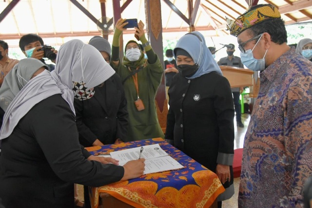 Bupati Imron Ajak Perempuan Berpolitik