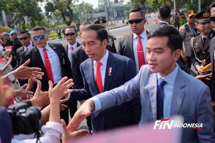 Pemuda Ini Diciduk Polisi Gara-Gara Komentari Gibran Putra Jokowi