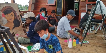 Melihat Ragam Kegiatan di Taman Belajar Cikalong (Tabalong)