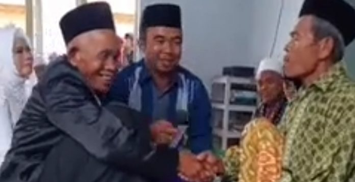 Menang Banyak, Kakek 63 Tahun Menikah dengan Perawan, Maharnya Cuma Segini