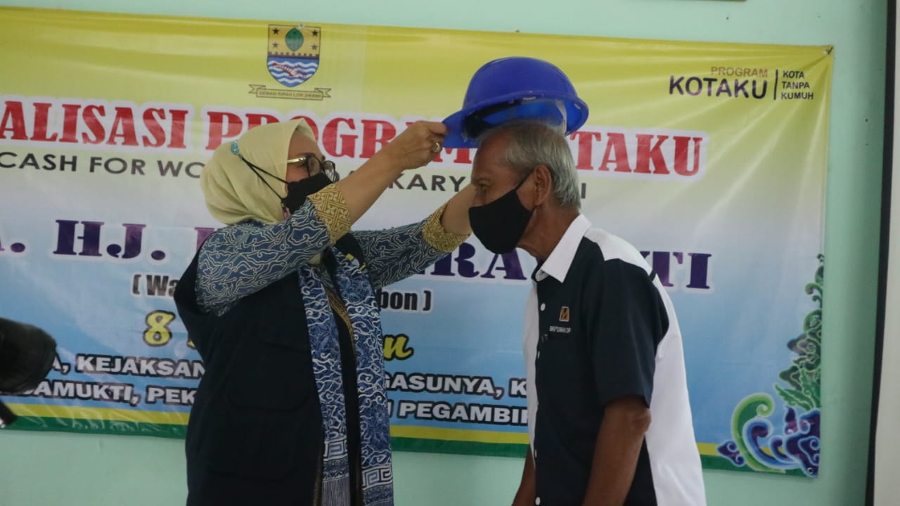 Bantu Warga Terdampak Covid-19, 8 Kelurahan di Kota Cirebon Dapat Program Padat Karya Tunai