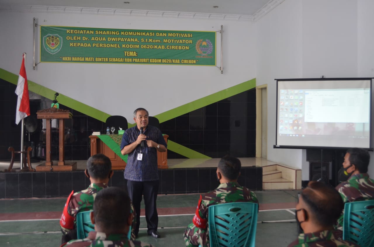 Prajurit Kodim 0620/Kabupaten Cirebon Sharing Motivasi dengan DR Aqua Dwipayana