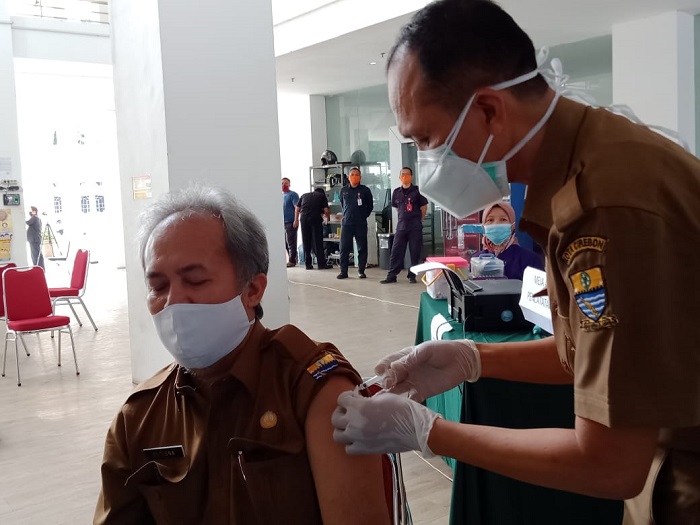 Kota Cirebon Butuh 43 Ribu Vaksin untuk Pelayan Publik, Baru Datang 13 Ribu