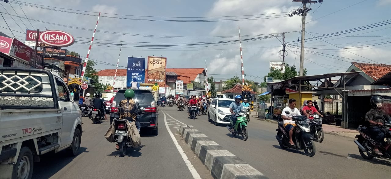 Kilang Balongan Terbakar, Lalu Lintas Cirebon Indramayu Dialihkan via Pantura Lohbener