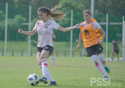 Timnas Wanita Latihan Perdana, Warganet Terpesona, Nih.. Aksi Mereka