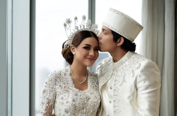 Sindir Jokowi dan Prabowo di Pernikahan Atta-Aurel, Fiersa Besari: Ah, Saya Cuma Rakyat Jelata