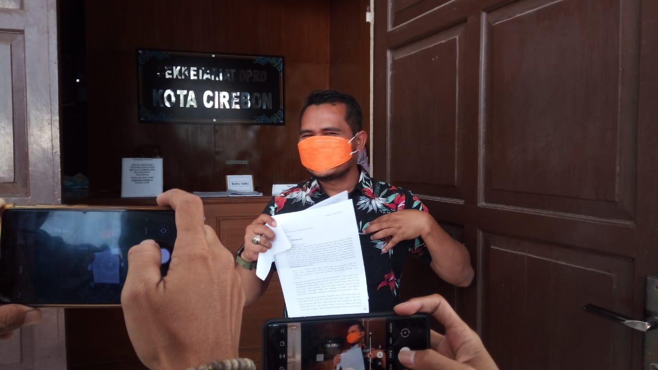 Imbas Surat Minta Sumbangan, Ketua DPRD Kota Cirebon Dilaporkan ke Badan Kehormatan