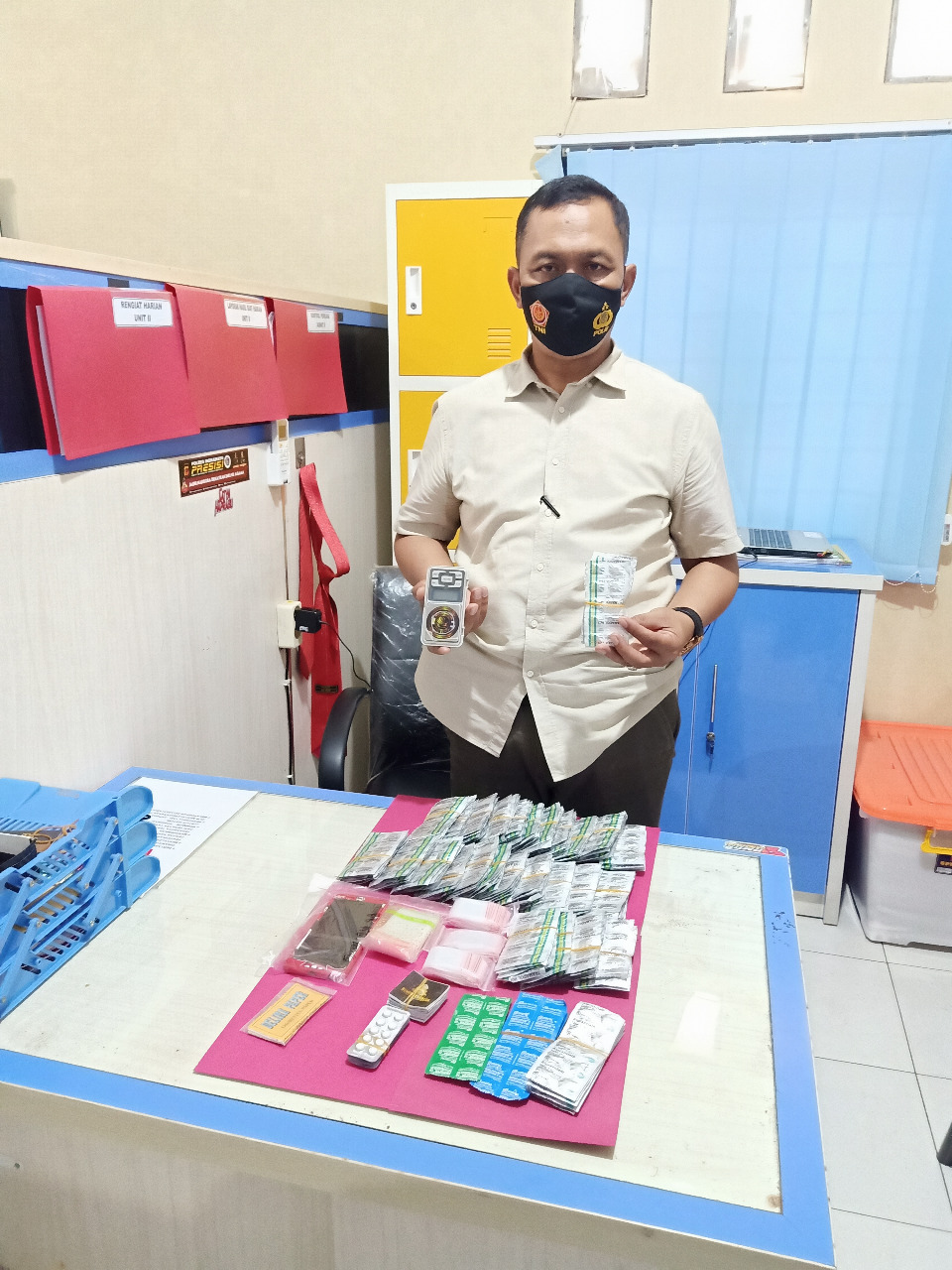 Pemuda Pengedar Obat Keras di Indramayu Ditangkap Polisi