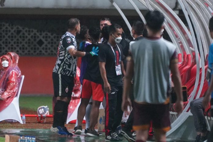 Marko Simic dan Andritany Ribut Usai Laga, Ini yang Terjadi