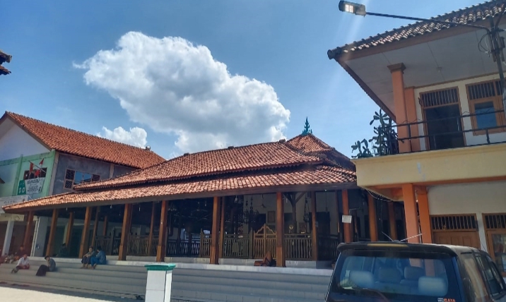 Nilai Filosofis Masjid Buntet Pesantren