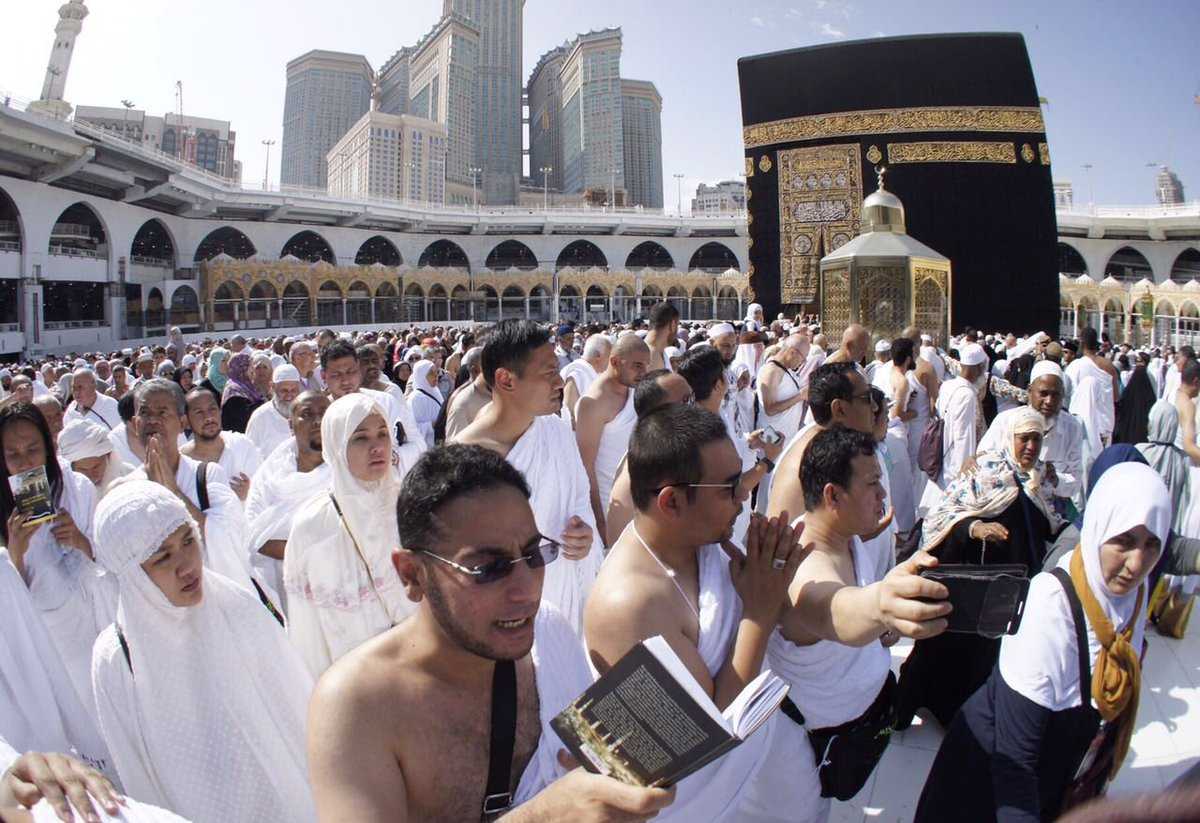 Saudi Izinkan Umrah Awal Ramadan, Tapi Ada Syaratnya