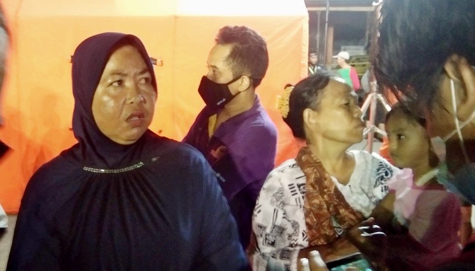 Dua Keponakannya Jadi Korban Kapal Barokah Jaya, Wanita Ini Berharap Keajaiban