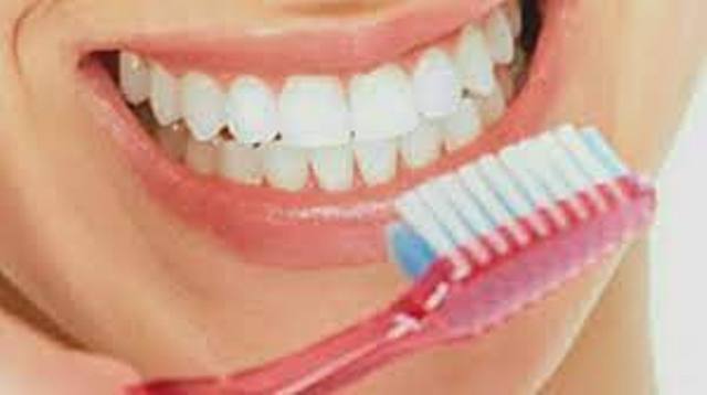 Kebiasaan Menggosok Gigi Dapat Cegah Dua Jenis Kanker