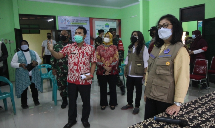 Tim Pakar Satgas Covid-19 Pusat Monitoring PSC dan Posko Terpadu di Tukmudal