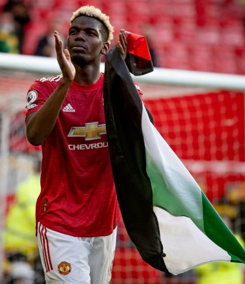 Bendera Palestina Berkibar di Old Trafford Berkat Pogba dan Diallo