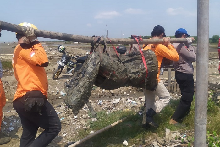 Celana Merah, Jadi Penanda Pemancing asal Weru yang Tenggelam di Kapetakan