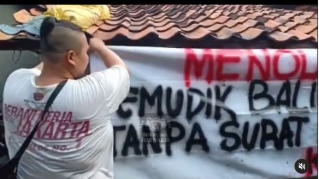 Viral Warga Jakarta Tolak Pemudik tanpa Tes Swab