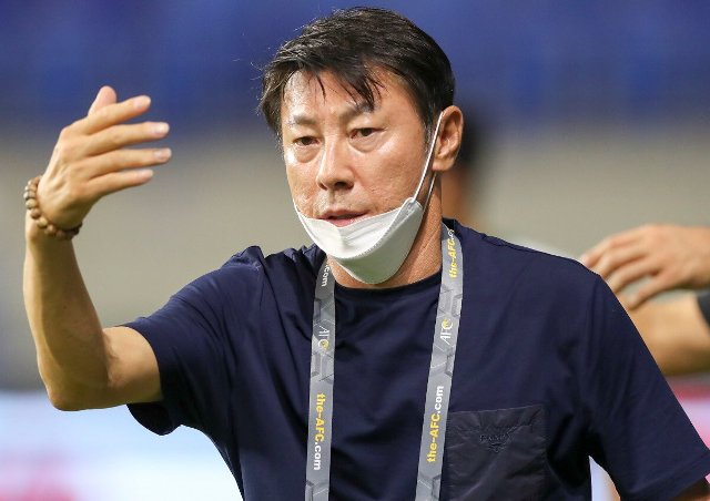 Piala AFF 2020, Media Asing Puji Shin Tae Yong, Sandingkan dengan Park Hang Seo