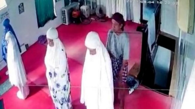 Saksi Pelecehan Seksual di Musala Trauma, Tak Berani Salat Lama-lama