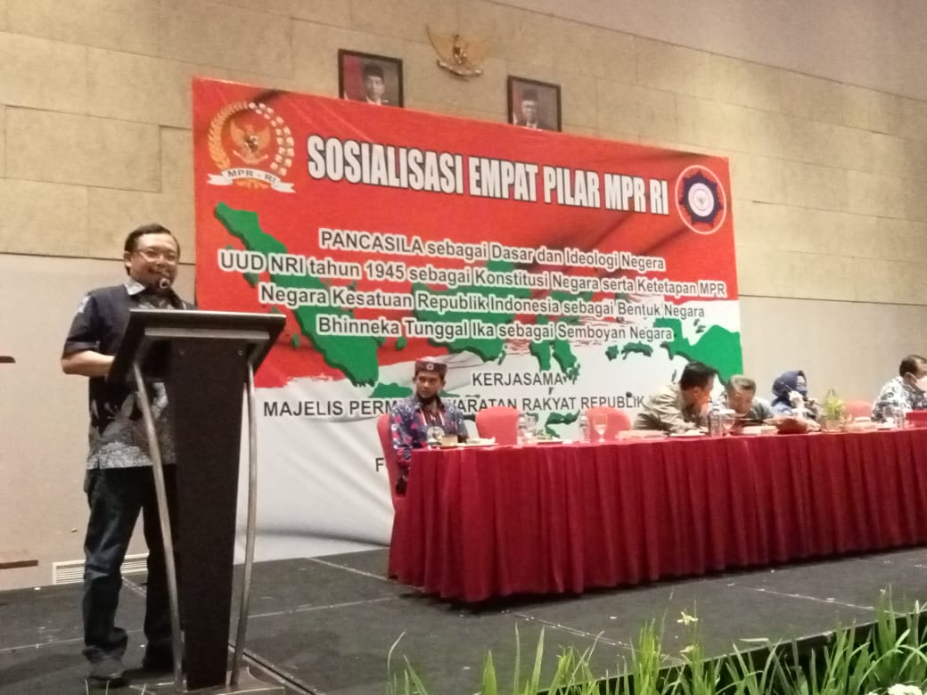 Ratusan Kuwu se-Kabupaten Cirebon Digembleng Prinsip 4 Pilar MPR RI