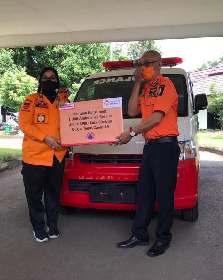 Kota Cirebon Terima Ambulans Hasil Donasi Konsumen Alfamart