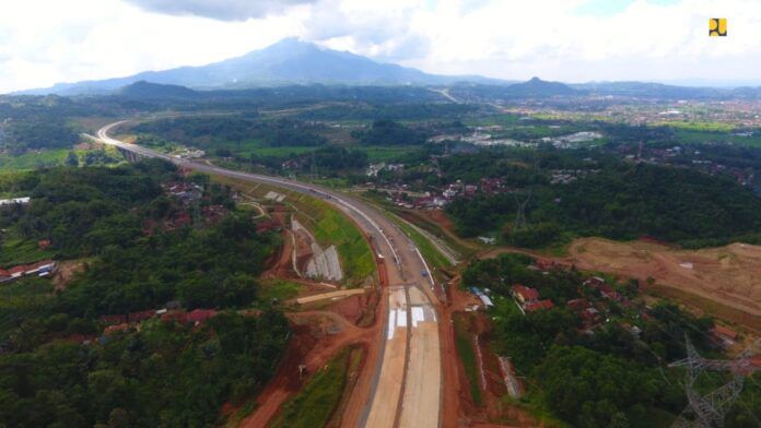 Akhir 2021 Cisumdawu Tuntas, Terhubung dengan Jalan Tol Akses BIJB Kertajati, Kurangi Waktu Tempuh