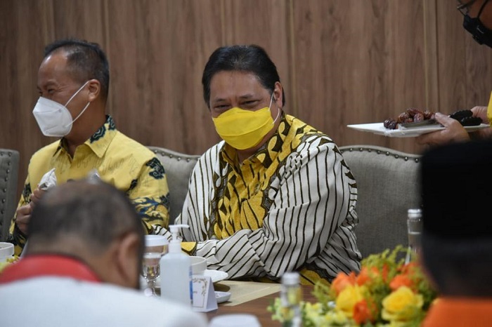 Airlangga Hartarto Minta Kader Golkar Ikut Partisipasi Tanggulangi Covid-19