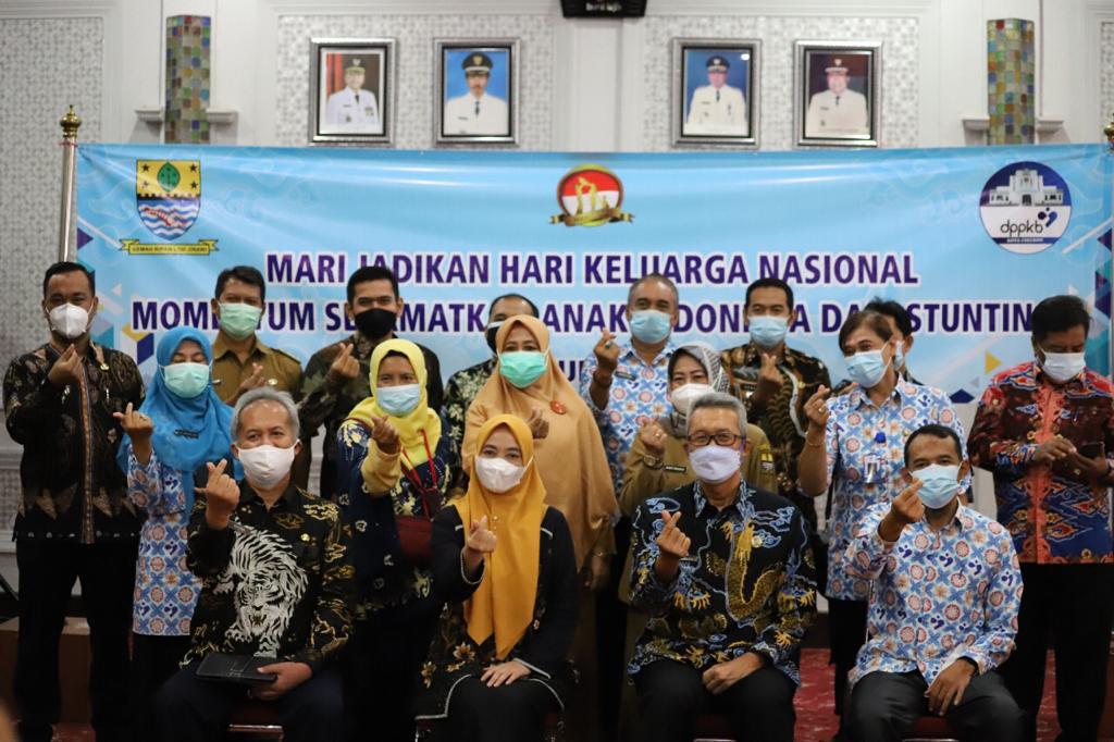 DPPKB Kota Cirebon Menyukseskan Vaksinasi Covid-19