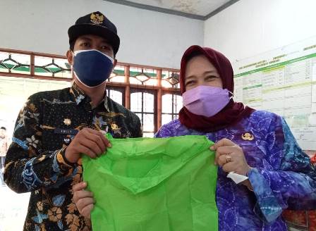 Kurangi Sampah Plastik, Begini Upaya DLH Kota Cirebon