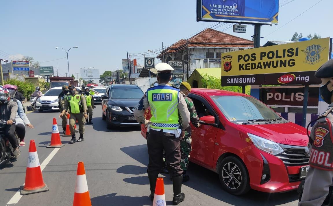 Penyekatan PPKM Darurat, Putar Balik di Akses Masuk Kota Cirebon, Jalan Cipto Ditutup Jam 3 Sore