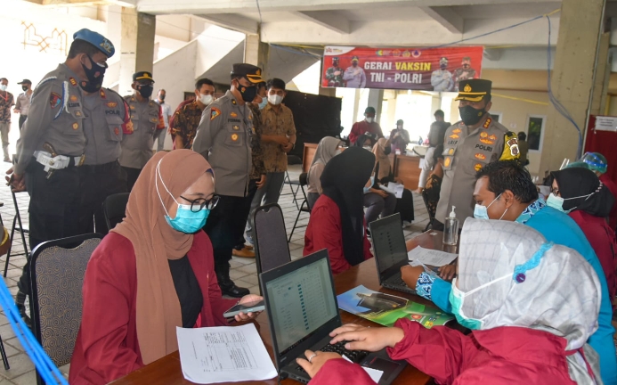 500 Mahasiswa UMC Disuntik Vaksin Covid-19