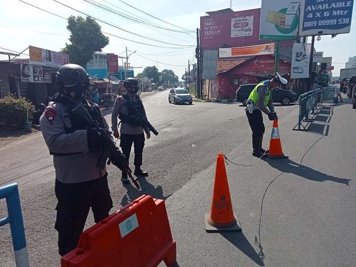 Akses Jalan Tikus Menuju Kota Cirebon Ditutup