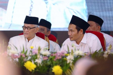 Buat Para Politisi, Ini Pesan Menohok Gus Baha