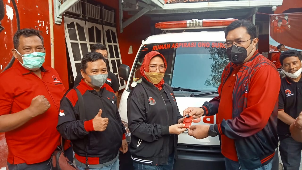 PDIP Kota Cirebon Dapat Bantuan Mobil Ambulan