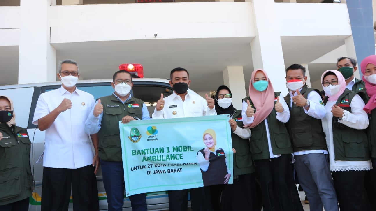 Jabar Bergerak Kota Cirebon Dapat Ambulans