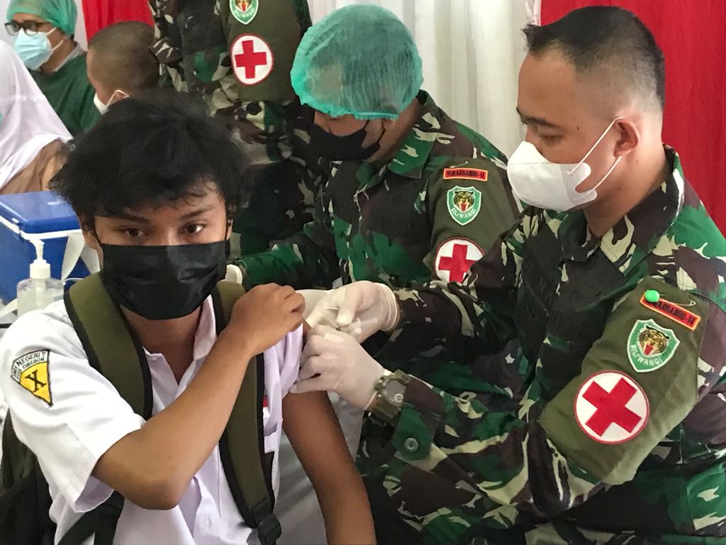 Ada 5 Jenis Vaksin Covid-19 di Jawa Barat, Remaja Pakai yang Ini