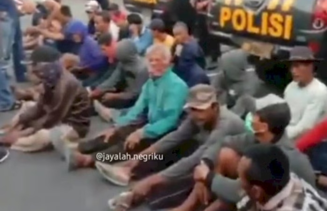 Dukun dan 23 Warga Ditangkap, Sebar Famplet Ajakan Penjarahan Toko Demi Minta Japrem