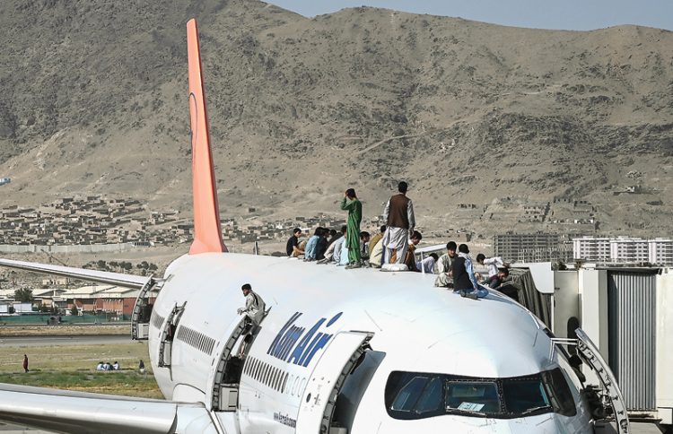 20 Orang Tewas saat Evakuasi di Bandara Kabul