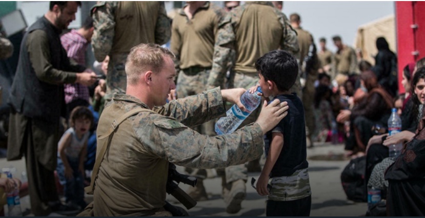 Beredar Foto Tentara AS bantu Anak-anak Afghanistan, China: Itu Hanya Propaganda
