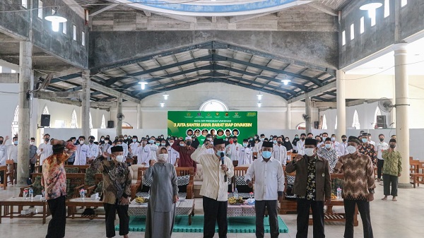 LDII Cirebon Ikuti Vaksinasi 3 Juta Santri Jabar