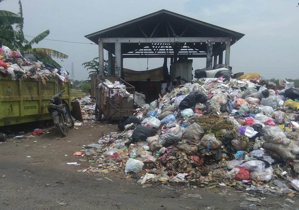 Risih Dengan Gunungan Sampah, Pemuda Demokrat: Jika Tidak Ditangani, Tunggu Bencananya