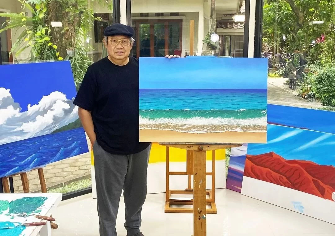 SBY Melukis ‘Debur Ombak di Pantai Pacitan’, Membuat Hati Tenang