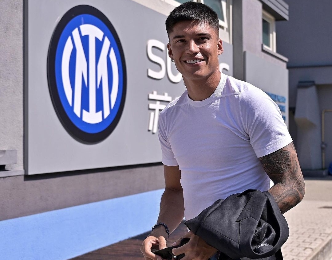 Joaquin Correa Resmi Berseragam Nerazzurri