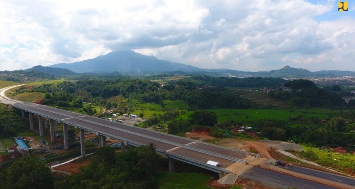 Tol Cisumdawu Ditargetkan Selesai Akhir 2021, Bandung-Majalengka 60 Menit Sampai