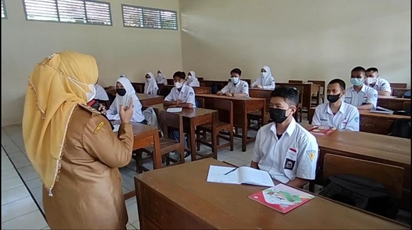 SMAN 7 Kota Cirebon Hari Pertama Sekolah Tatap Muka, Tidak Ada Jam Istirahat